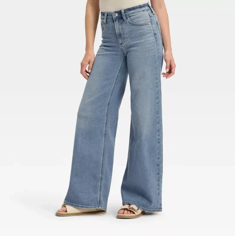 Women's High-Rise Wide Leg Jeans - Universal Thread™ Medium Wash 10